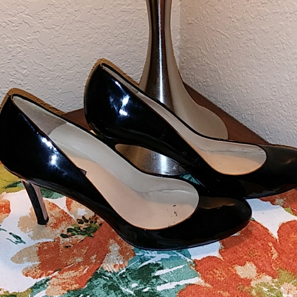 Ann Taylor pumps